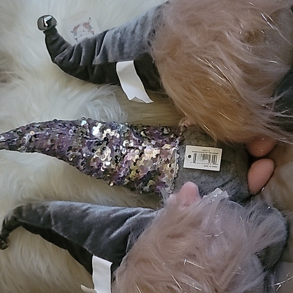 Gnomes pink and gray cute valentine's day decor - Picture 4 of 4